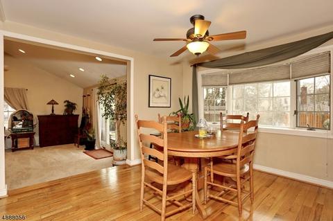38 Malcolm St, Waldwick, NJ 07463 photo 6