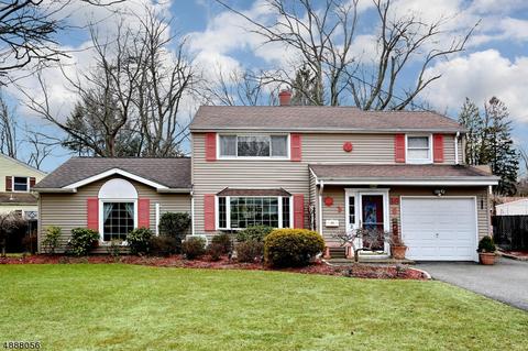 38 Malcolm St, Waldwick, NJ 07463 photo 1