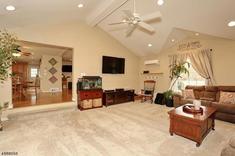 38 Malcolm St, Waldwick, NJ 07463 photo 13