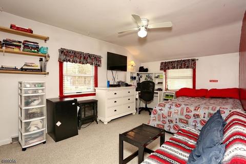 38 Malcolm St, Waldwick, NJ 07463 photo 17