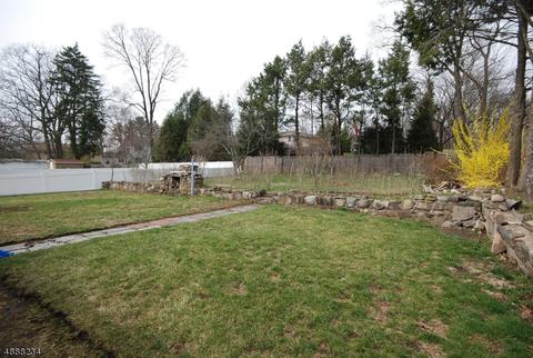 121 Jackson Ave, Wayne, NJ 07470 photo 23