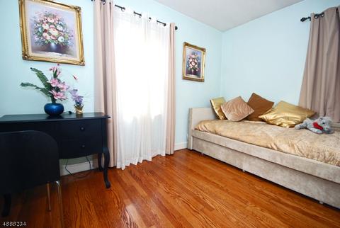 121 Jackson Ave, Wayne, NJ 07470 photo 12