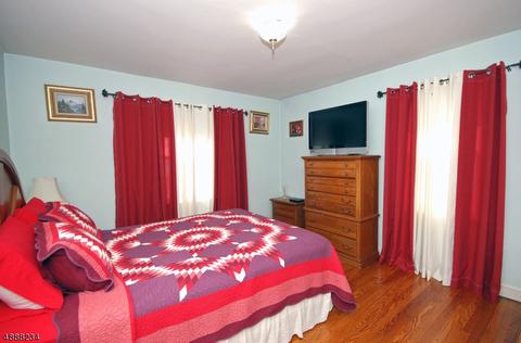 121 Jackson Ave, Wayne, NJ 07470 photo 13