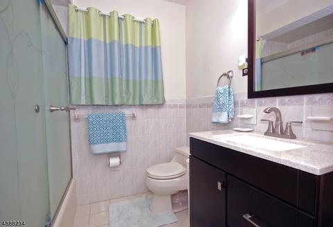 121 Jackson Ave, Wayne, NJ 07470 photo 17