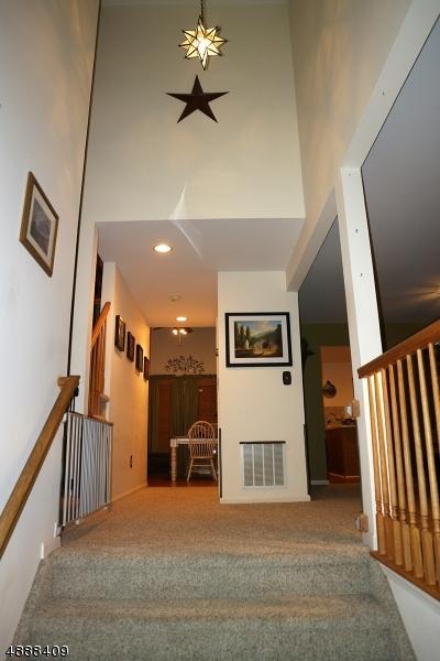 173 Durham Ct, Hackettstown, NJ 07840 photo 5