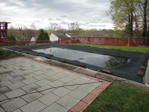 113 Arnot Pl, Paramus, NJ 07652 photo 21