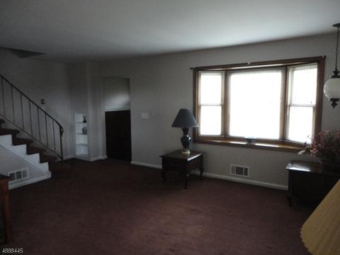 113 Arnot Pl, Paramus, NJ 07652 photo 17