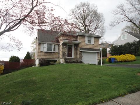 113 Arnot Pl, Paramus, NJ 07652 photo 1