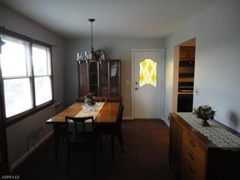 113 Arnot Pl, Paramus, NJ 07652 photo 16