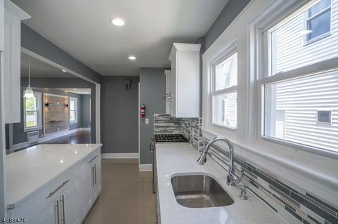 604 E 3rd Ave, Roselle, NJ 07203 photo 8