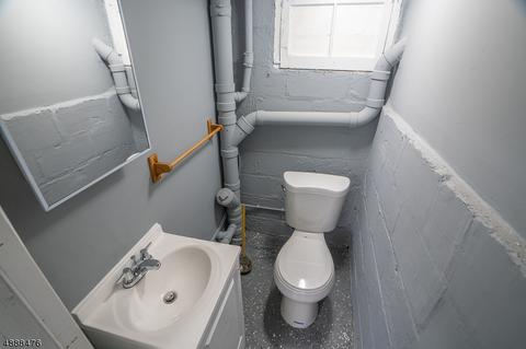 604 E 3rd Ave, Roselle, NJ 07203 photo 10