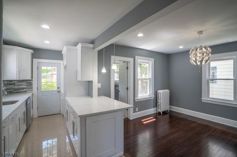 604 E 3rd Ave, Roselle, NJ 07203 photo 5