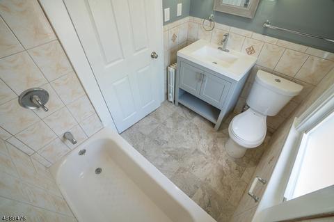 604 E 3rd Ave, Roselle, NJ 07203 photo 11
