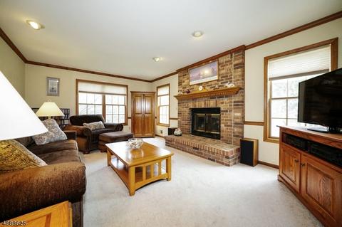 5 Summit Trl, Flemington, NJ 08822 photo 2