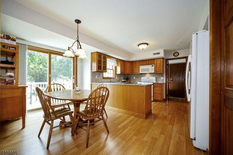 5 Summit Trl, Flemington, NJ 08822 photo 3