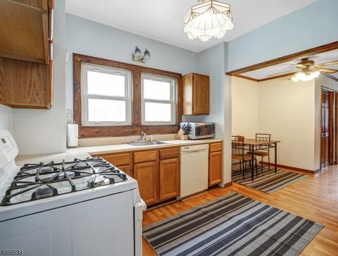 44 E Curtis St, Linden, NJ 07036 photo 8