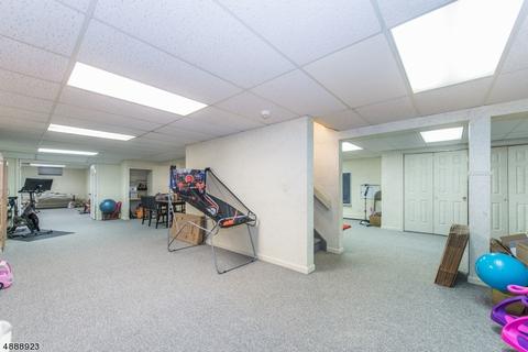 11 Torbet Dr, Wayne, NJ 07470 photo 20
