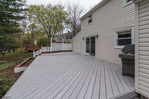 24 W Saddle River Rd, Waldwick, NJ 07463 photo 17