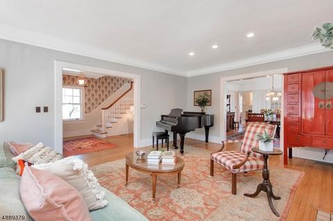 9 Duryea Rd, Montclair, NJ 07043 photo 4