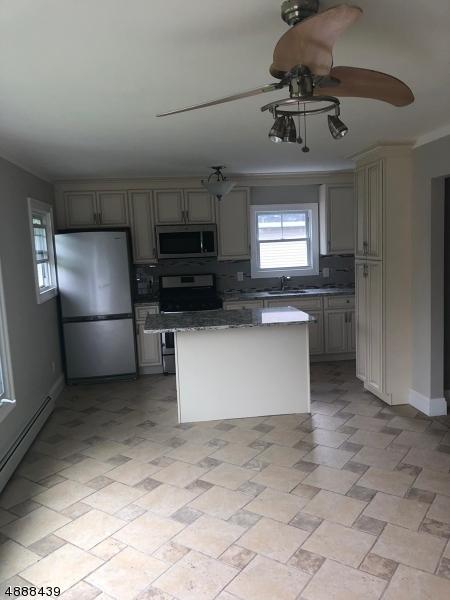 24 Leonard Ter, Wayne, NJ 07470 photo 2