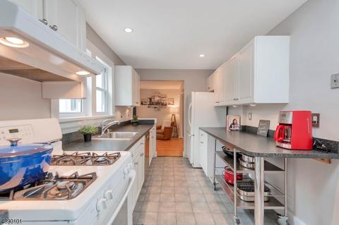 32 Frederick St, Montclair, NJ 07042 photo 12