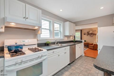 32 Frederick St, Montclair, NJ 07042 photo 11