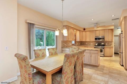 76 New St, Wayne, NJ 07470 photo 8