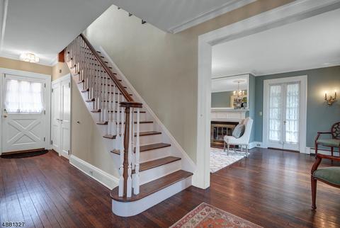 14 Linden Pl, Summit, NJ 07901 photo 2