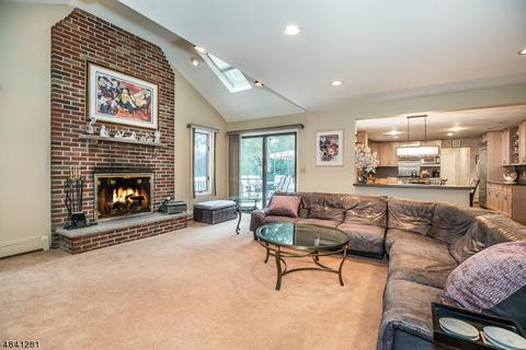 40 Hubbardton Rd, Wayne, NJ 07470 photo 14
