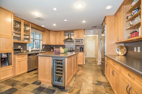 40 Hubbardton Rd, Wayne, NJ 07470 photo 10