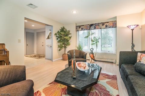 40 Hubbardton Rd, Wayne, NJ 07470 photo 17