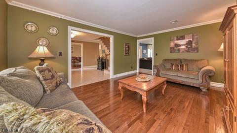 194 Webster Dr, Wayne, NJ 07470 photo 6