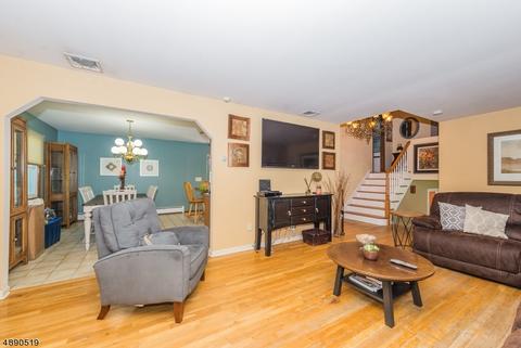 35 Stagg Rd, Wayne, NJ 07470 photo 4