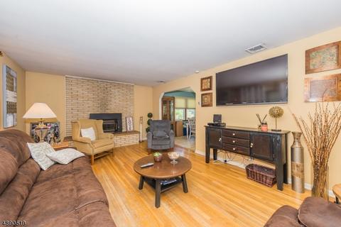 35 Stagg Rd, Wayne, NJ 07470 photo 3