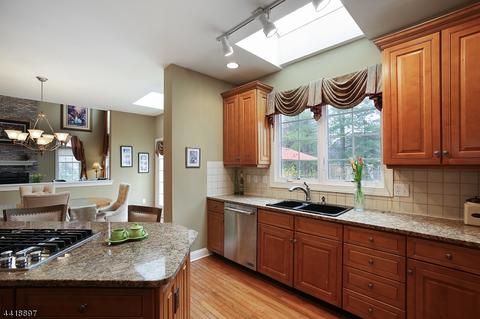 16 Devon Ct, Bernards Twp., NJ 07920 photo 6