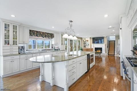 16 Chimney Ln, Wayne, NJ 07470 photo 8