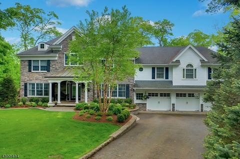 16 Chimney Ln, Wayne, NJ 07470 photo 2