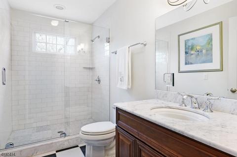 16 Chimney Ln, Wayne, NJ 07470 photo 17