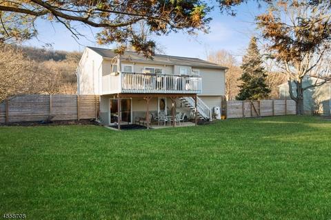 704 E Baldwin St, Hackettstown, NJ 07840 photo 16