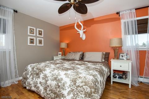 704 E Baldwin St, Hackettstown, NJ 07840 photo 8
