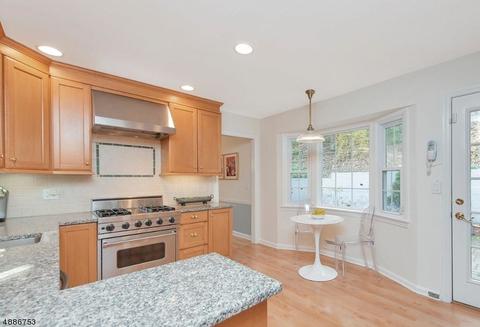 35 Sheffield Rd, Summit, NJ 07901 photo 6