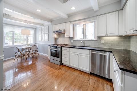 54 Maple St, Millburn, NJ 07041 photo 6