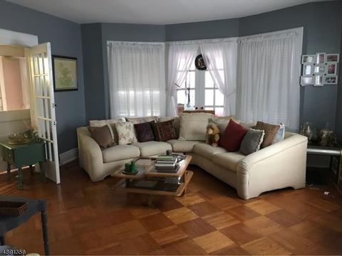 40 Vanderbeck Pl, Hackensack, NJ 07601 photo 3
