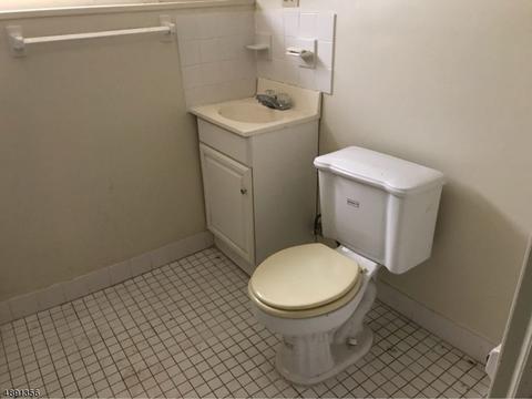 40 Vanderbeck Pl, Hackensack, NJ 07601 photo 18