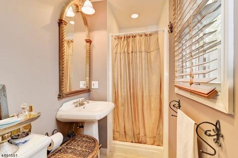 2 5th Ave, Haskell, NJ 07420 photo 13