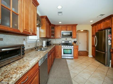 282 Hazel Pl, Union, NJ 07083 photo 5