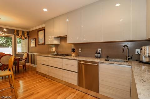 23 Eggers Ct, Summit, NJ 07901 photo 8