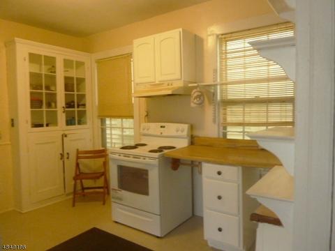 288 Main St, Hackettstown, NJ 07840 photo 4