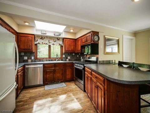11 E Craig St, Basking Ridge, NJ 07920 photo 6