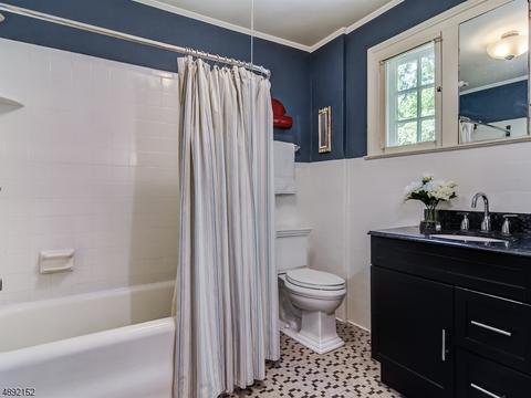 102 Haddon Pl, Montclair, NJ 07043 photo 16